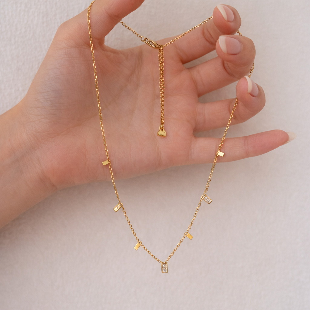 Korean Minimalist Gold/Silver Necklace – Dainty Everyday Chain for Women & Girls