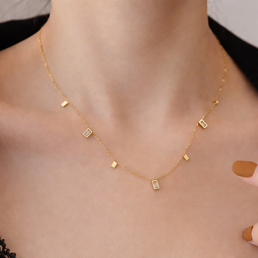 Korean Minimalist Gold/Silver Necklace – Dainty Everyday Chain for Women & Girls