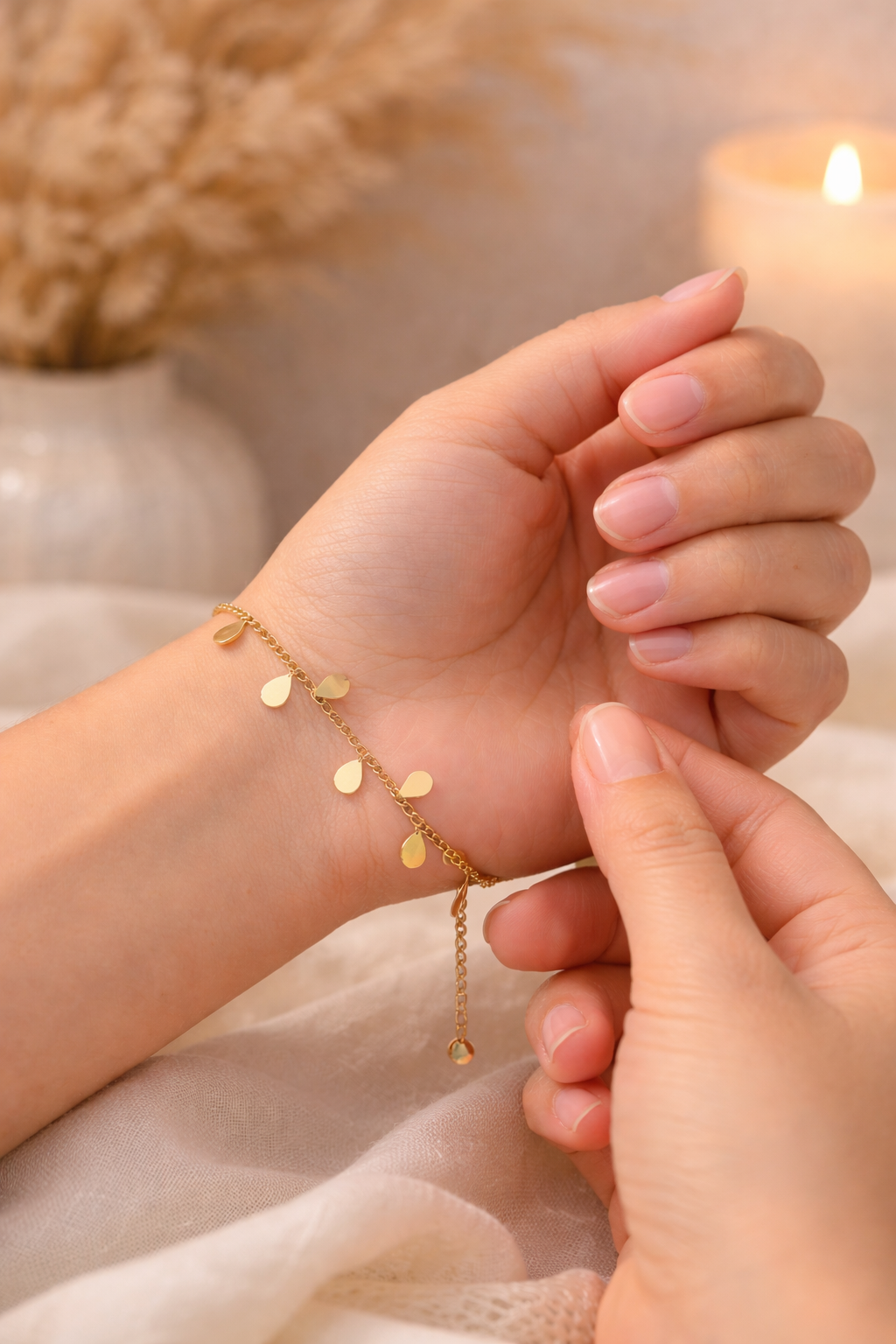 Lightweight Anti-Tarnish Gold Bracelet for Everyday Wear